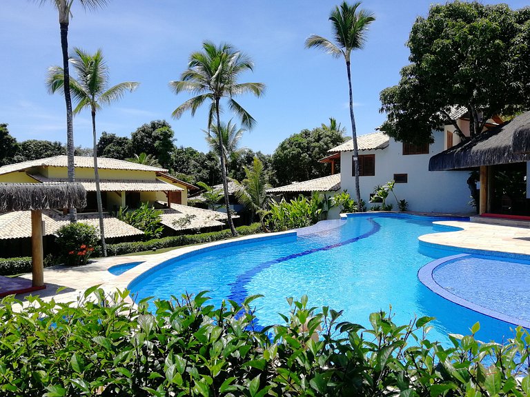 Vila individual "Lux" com piscina privativa